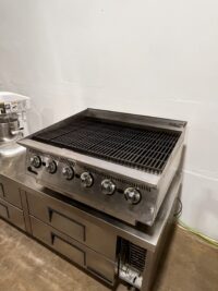 STAR Ultra-Max 8136RCBB, 36” Gas Charbroiled Radiant Grill